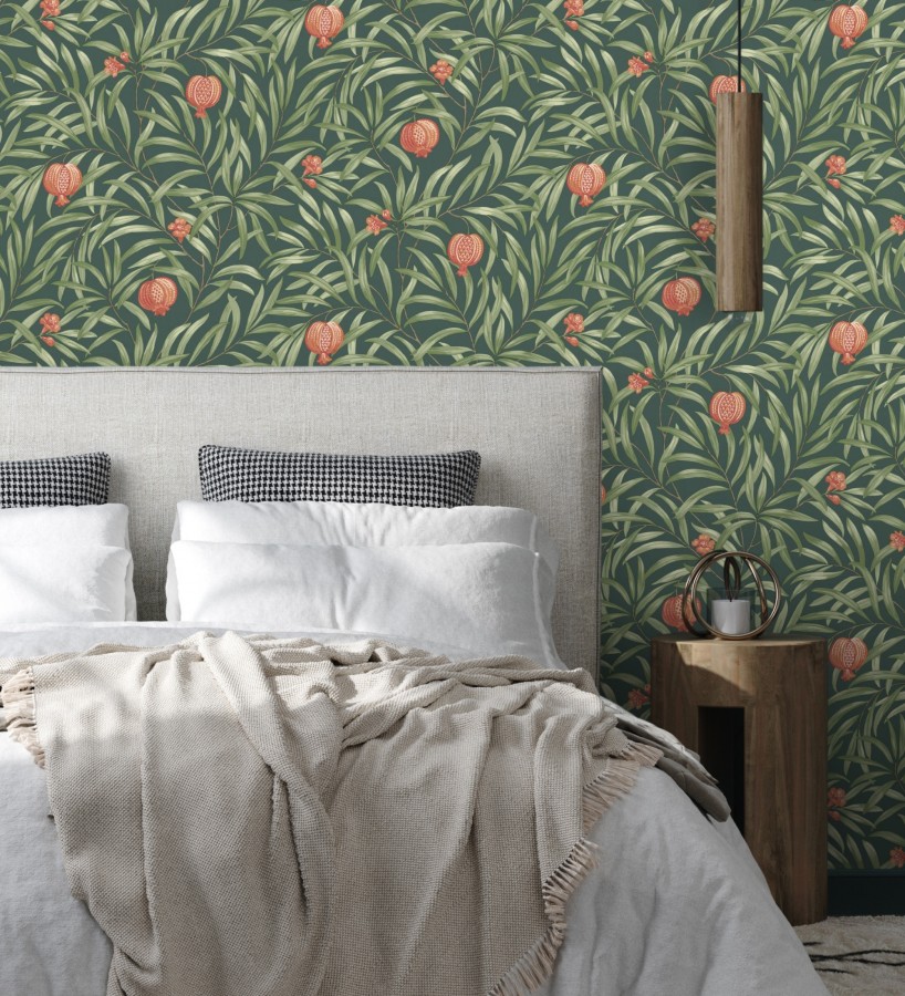 Papel pintado de frutos coral y hojas verde fondo verde oscuro  Parisian Fruit 682886