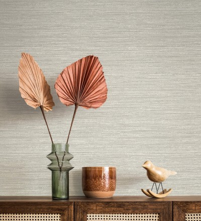Papel pintado fibra vegetal microtexturada en tonos gris cálido Sahara Weave 683141