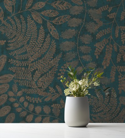 Papel pintado de hojas y helechos en tonos dorados y turquesa Tundra Leaves 683286