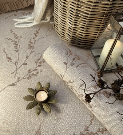 Papel pintado de rama de hojas estilo natural en fondo lino texturado Harvest Whisper 683391