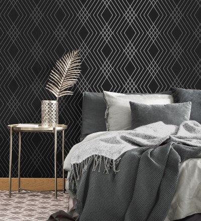 Papel pintado geométrico art déco fondo negro con líneas metalizadas en plata Clark Modern 683542