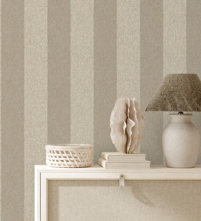 Papel pintado de rayas fondo de espiga en tonos beige Chevron Spencer 683560